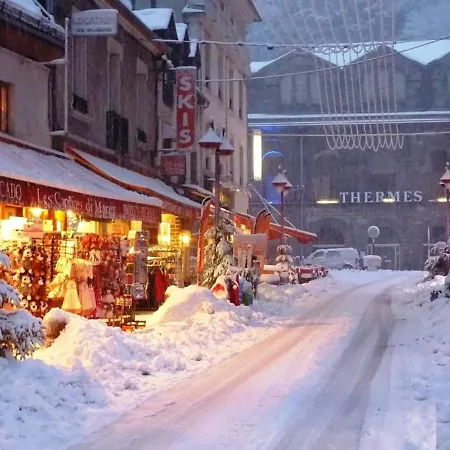 T2 Avec Balcon Et Wifi Au Centre Du Mont-dore - Fr-1-608-75 *