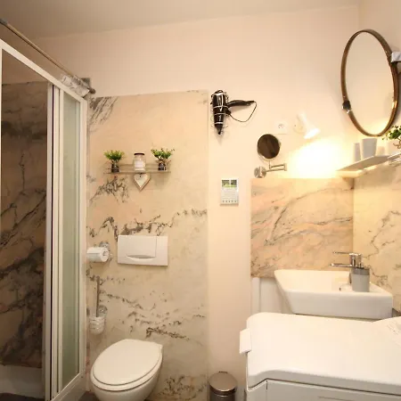 T2 Avec Balcon Et Wifi Au Centre Du Mont-dore Appartement Le Mont-Dore