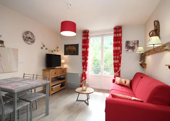 Apartment T2 Avec Balcon Et Wifi Au Centre Du Mont-dore - Fr-1-608-75 *